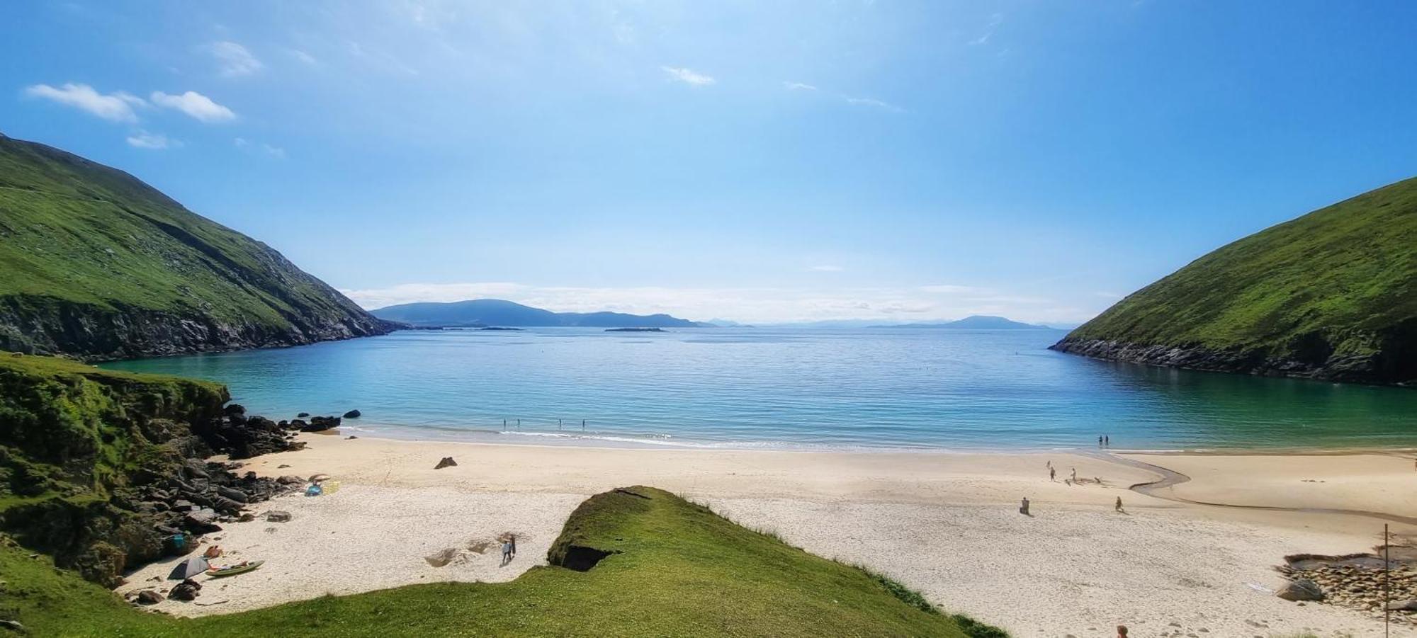 Louisburgh Cottages ภายนอก รูปภาพ